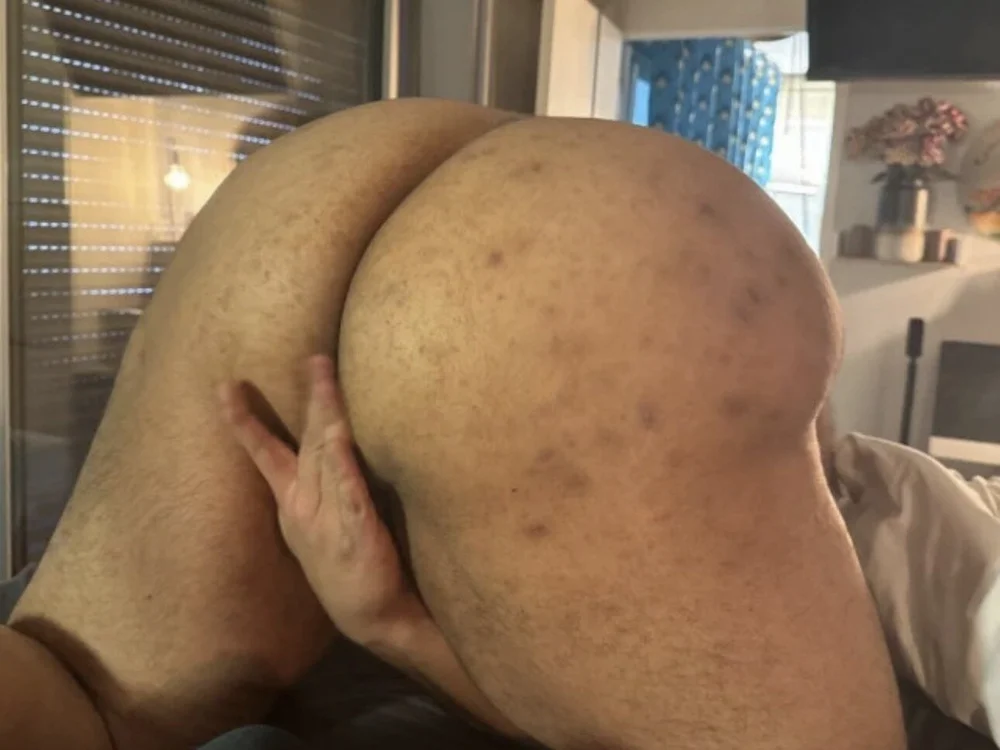 moha92i's Offline XXX Chat