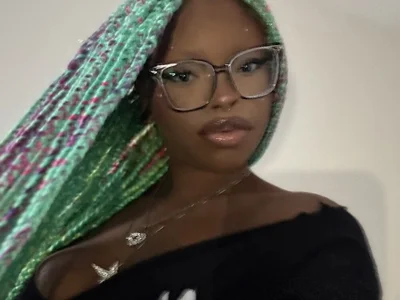 th33h0neyb33 profile