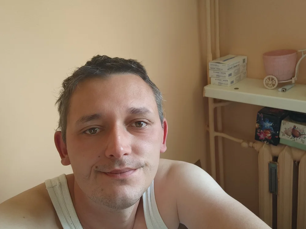 Filip1902's Offline Chat Room