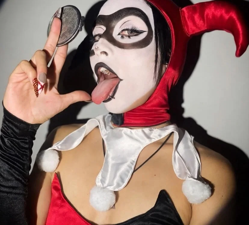 LunaiXMoon_'s Offline XXX Chat