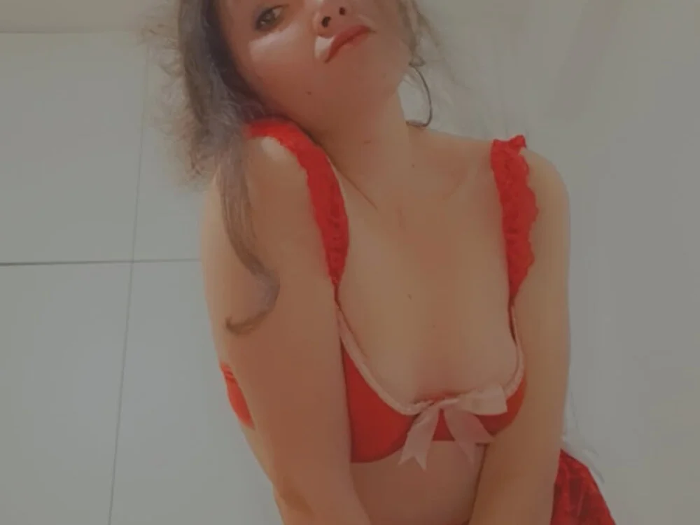 دردشة Rosalinda345 الجنسية دون اتصال