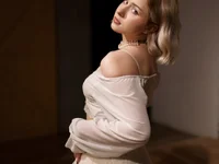 BlondeCrush__ – webcam-show