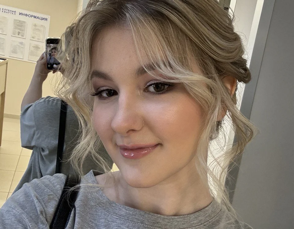 Yuum_shy's Offline Chat Room