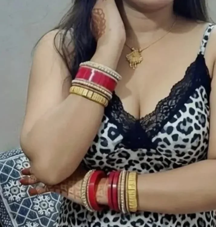 Miss_Trisha's Offline XXX Chat