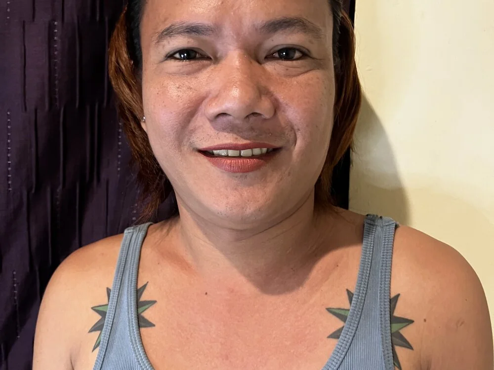 LucyHace's Offline XXX Chat