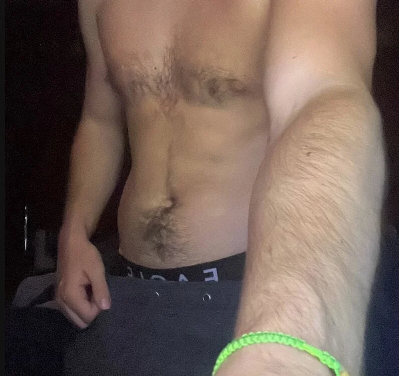 thomasvarn Offline XXX-Chat