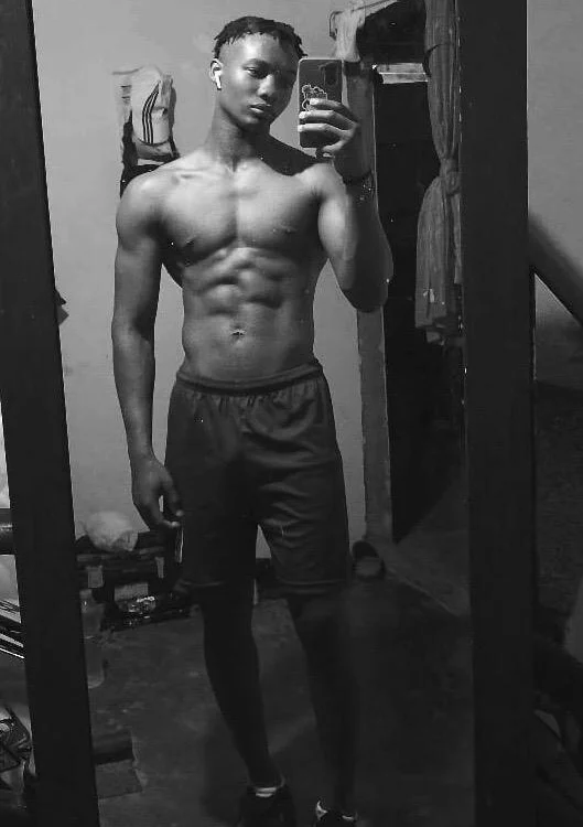 felipe_smith_'s Offline XXX Chat