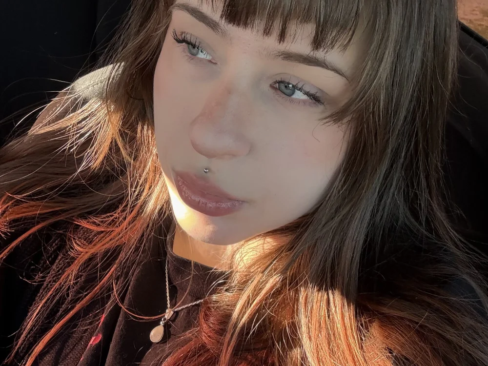belii69's Offline Chat Room