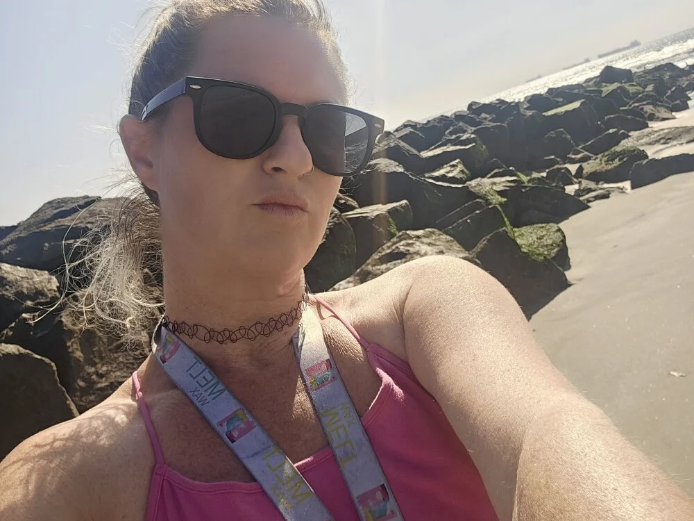 Ivylace's Offline XXX Chat