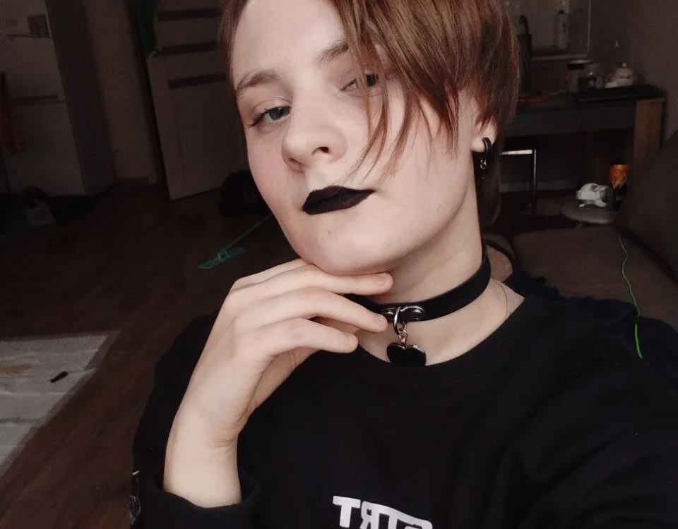 SkylerRayne's Offline Chat Room
