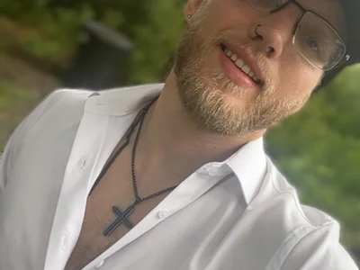 Dilf_96 Male Smallaudience Cam XXX