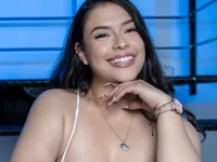 Chat +18 de Nicolle_W ao vivo