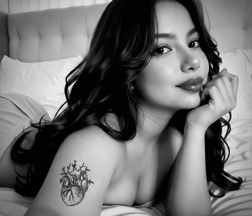 AnnieVega1 Offline XXX-Chat