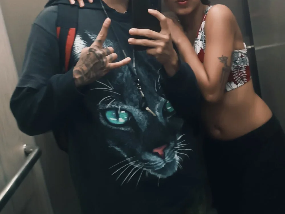 Offline XXX chat clydexxxbunny