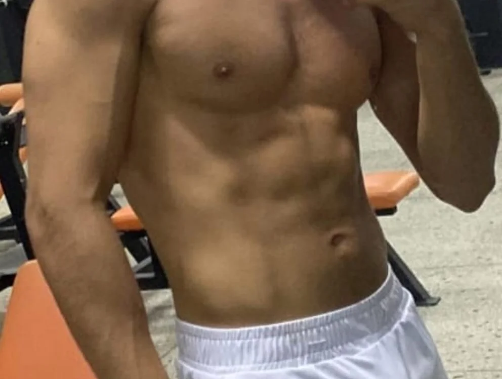 ZeuslegendaLatino Chat XXX offline