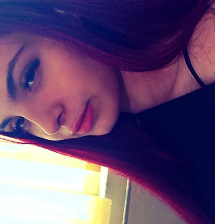 AlexiaTayler's Offline Chat Room