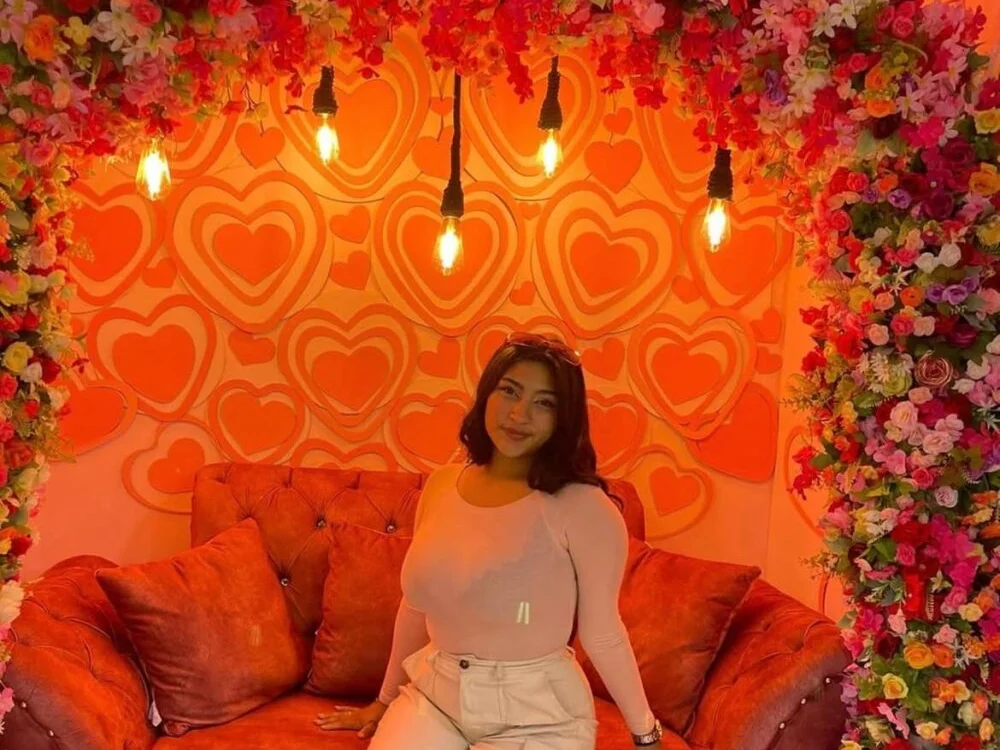 Abril_luxury's Offline XXX Chat