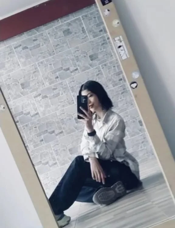 Salet_rosse: συνομιλία ΧΧΧ εκτός σύνδεσης