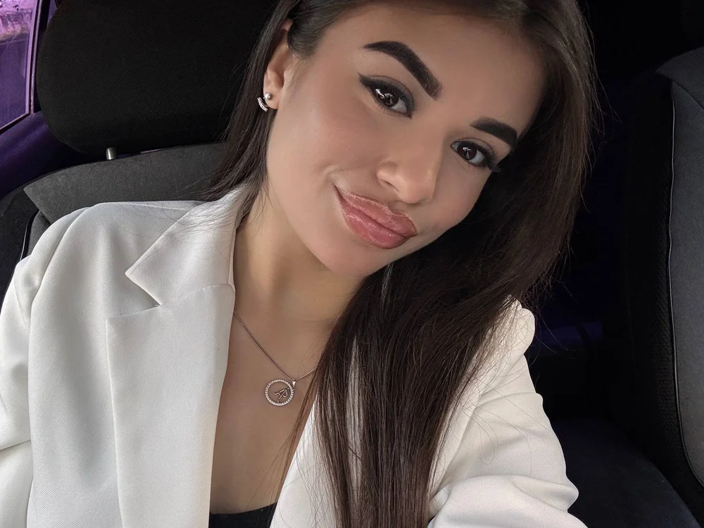 Alisha_Blakee: онлайн-секс-чат