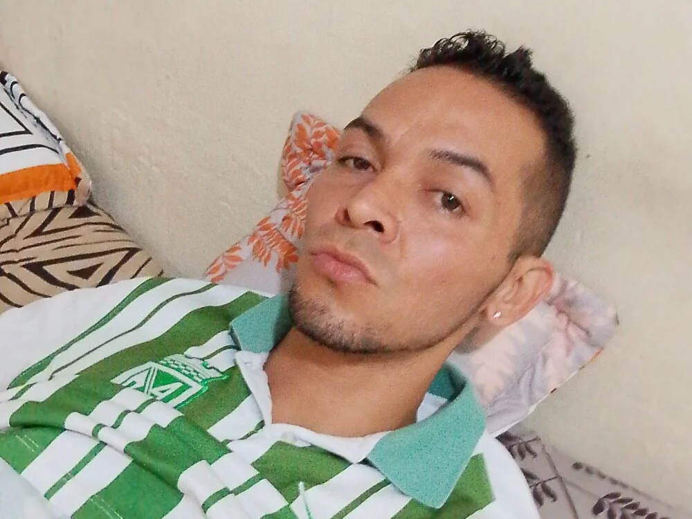 Offline XXX chat CRIS_HOT123