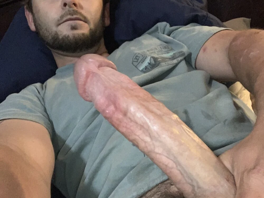 LucyMorningstar: συνομιλία ΧΧΧ εκτός σύνδεσης