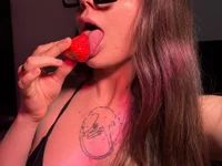 AlishaRosee_'s webcam live show