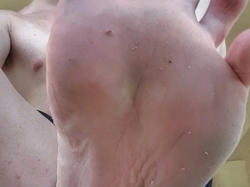 แชท XXX ออฟไลน์ของ BarefootOmg