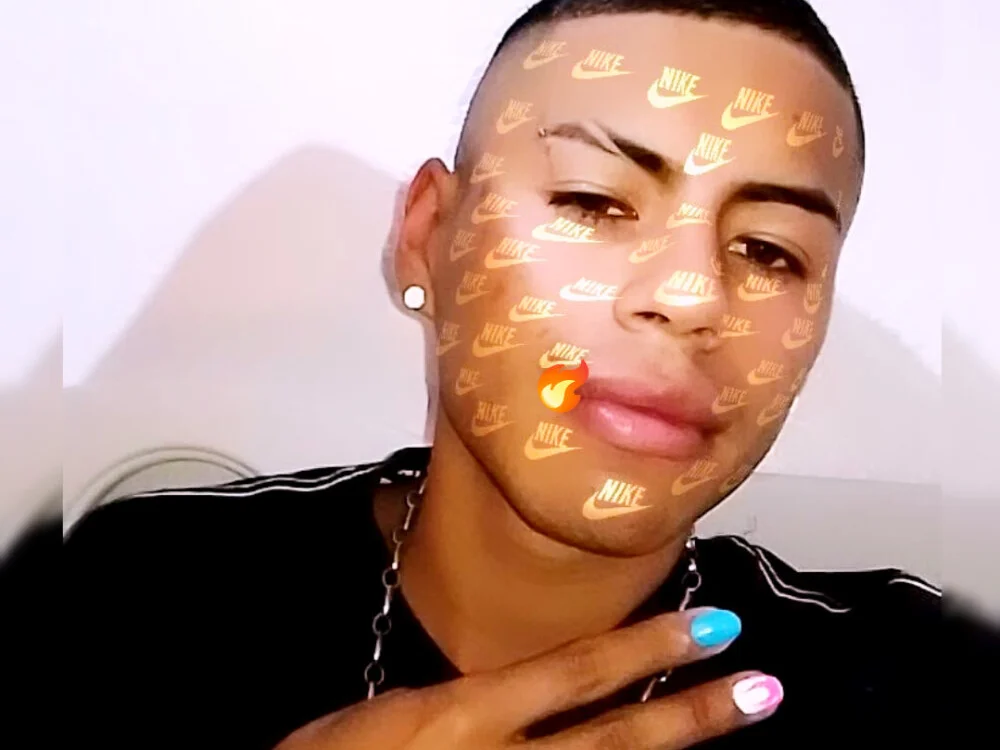 jaircr7 Chat XXX offline