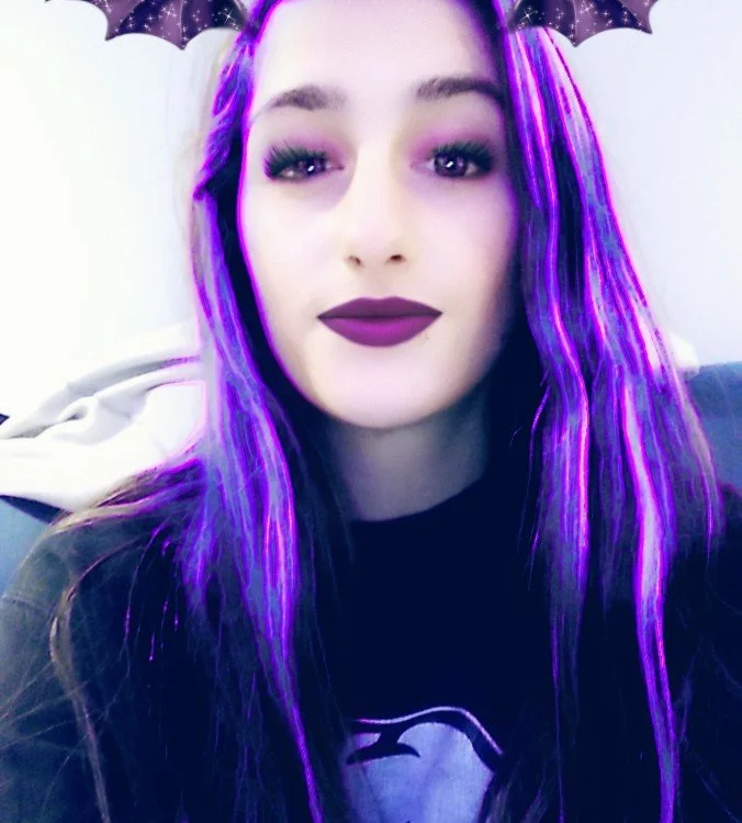 Hardcouplefr's Offline Chat Room