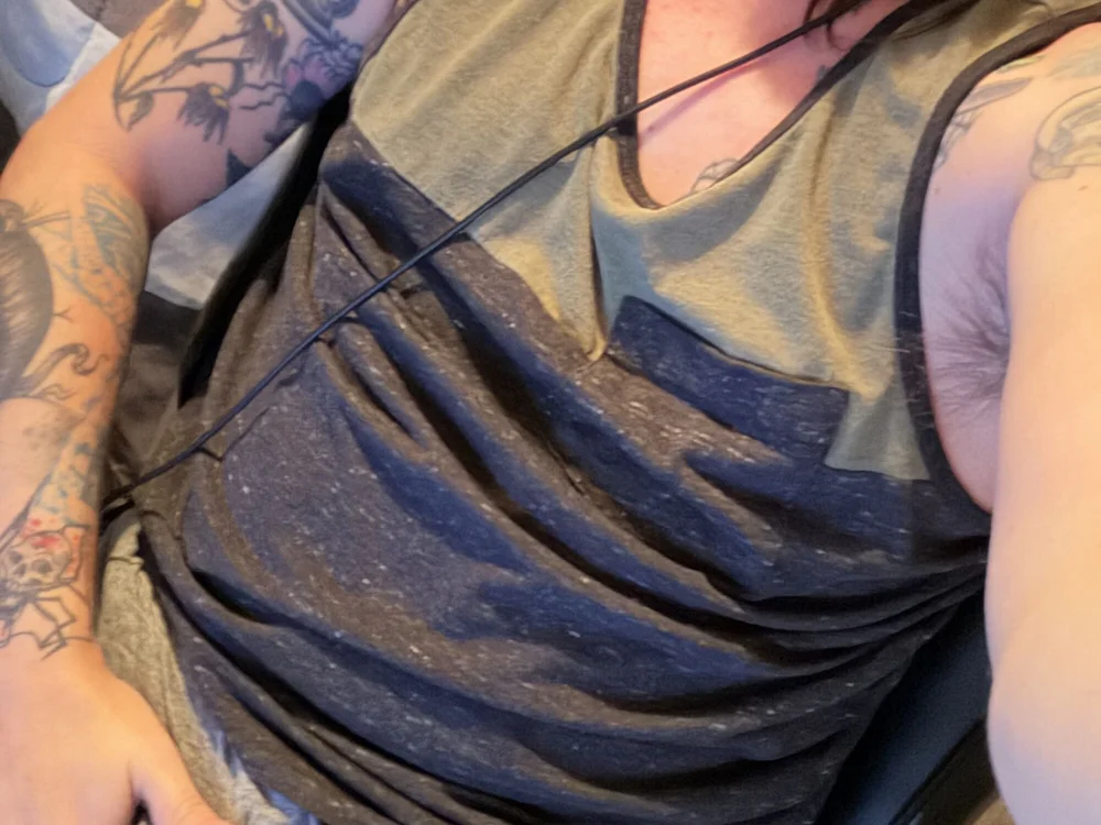 somesecrets19 Offline XXX-chat