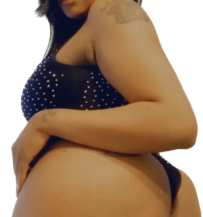 QueenWaterBabyy's Offline Chat Room