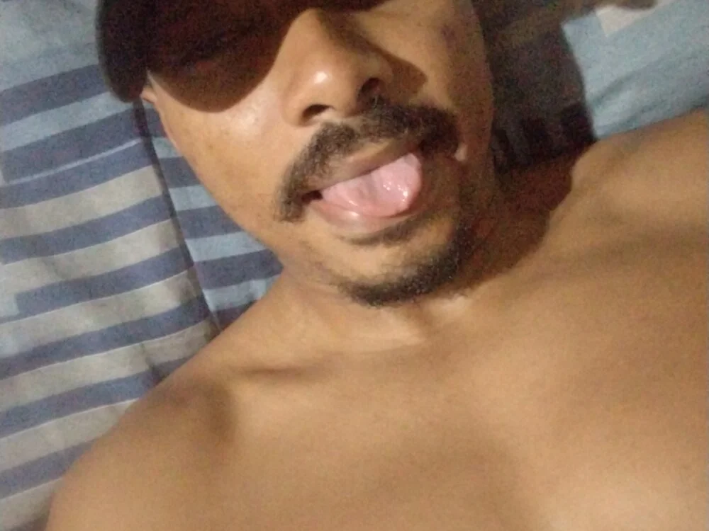 Chat +18 off-line de 69Myboyfriend69