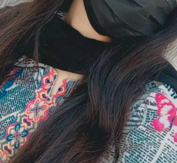 Cute--Sakshi's Offline XXX Chat