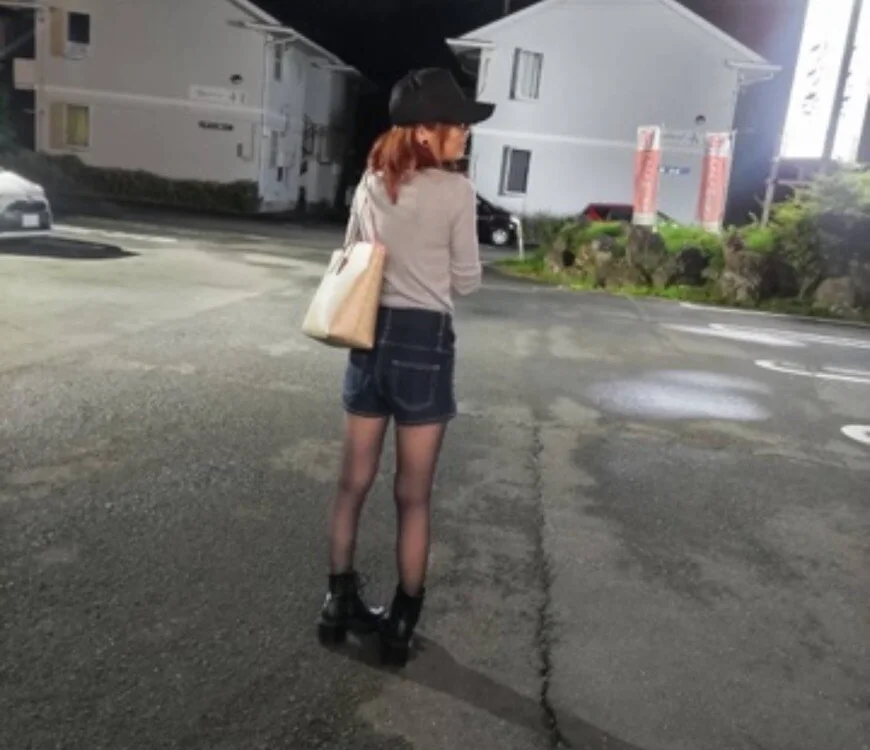 natsuki_72's Offline XXX Chat