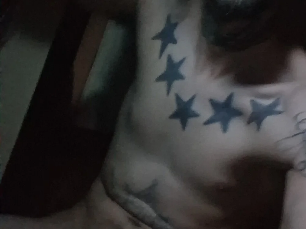 t4zm4ni4c23 Chat XXX offline