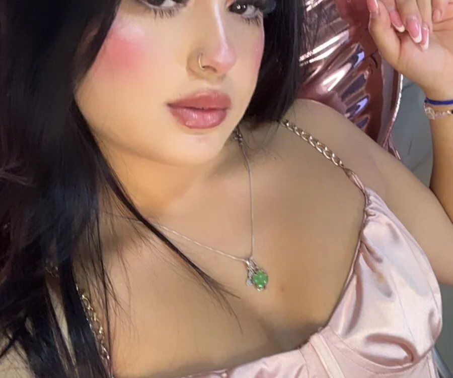 Luisa_1s Chat XXX offline