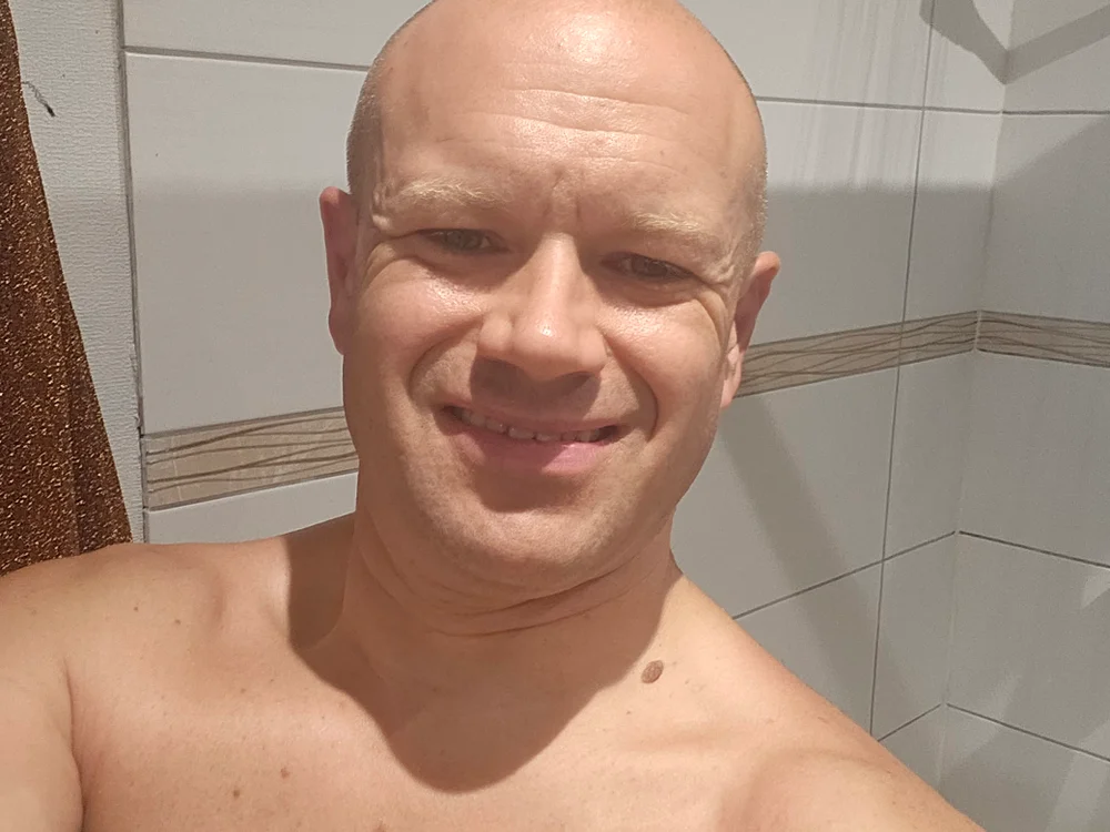 ptitmecsexyn Offline XXX chat