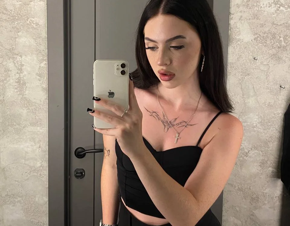 دردشة StellaryShy الجنسية دون اتصال