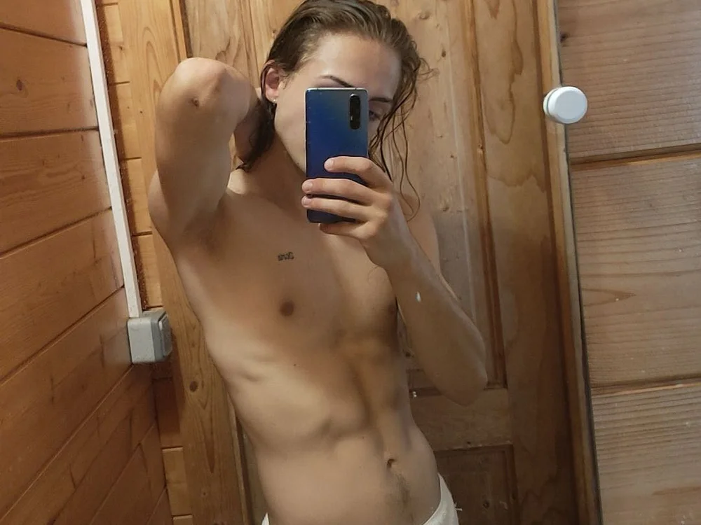 ห้องแชทออฟไลน์ของ prettycock3d