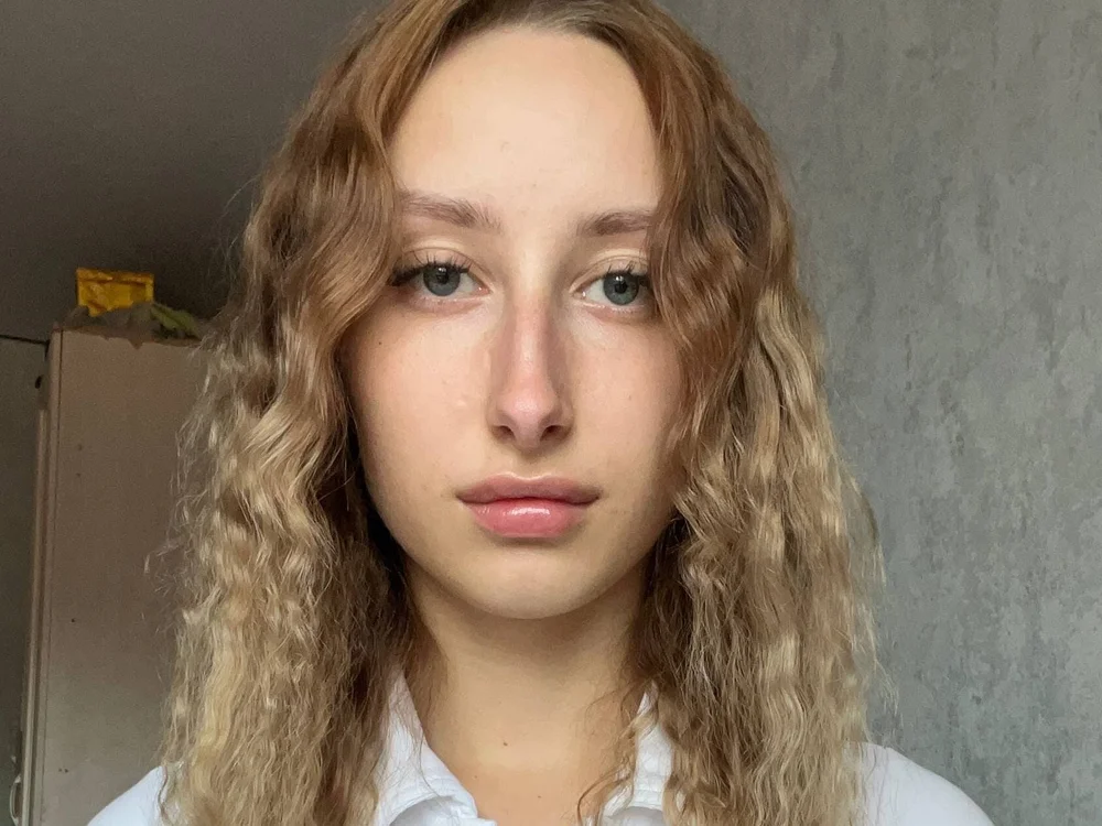AleneLaurente Offline XXX-chat