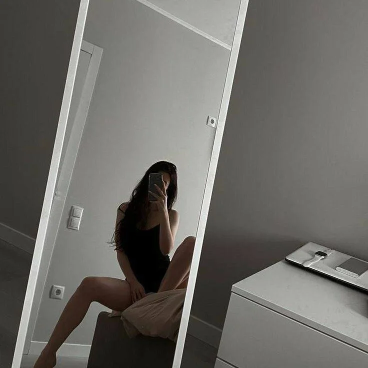 mila_glow1's Offline XXX Chat