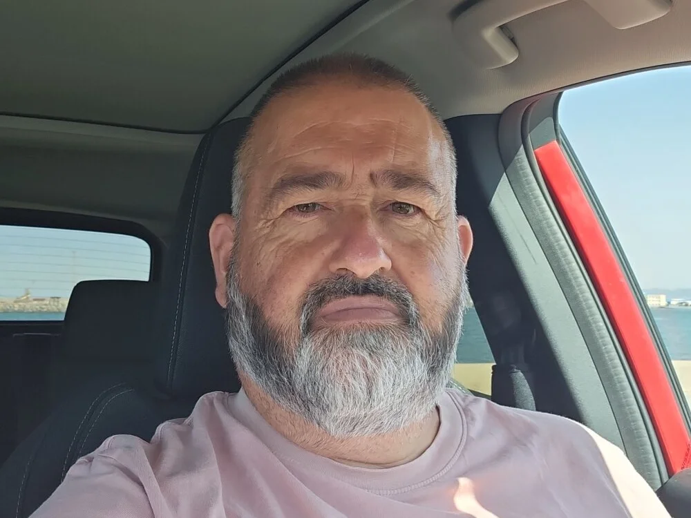 polla_calientes47's Offline XXX Chat