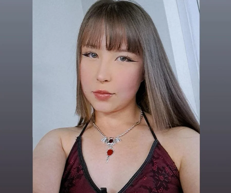 Liaa_Key's Offline Chat Room