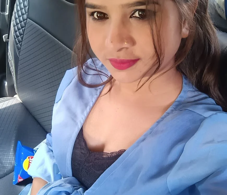 INDIAN_GIRL_1's Offline XXX Chat
