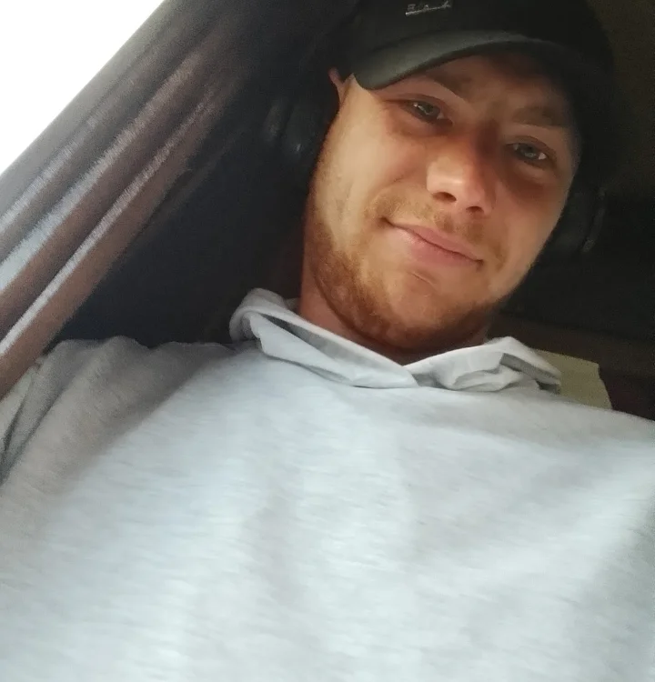Vvlad123 offline chatrum
