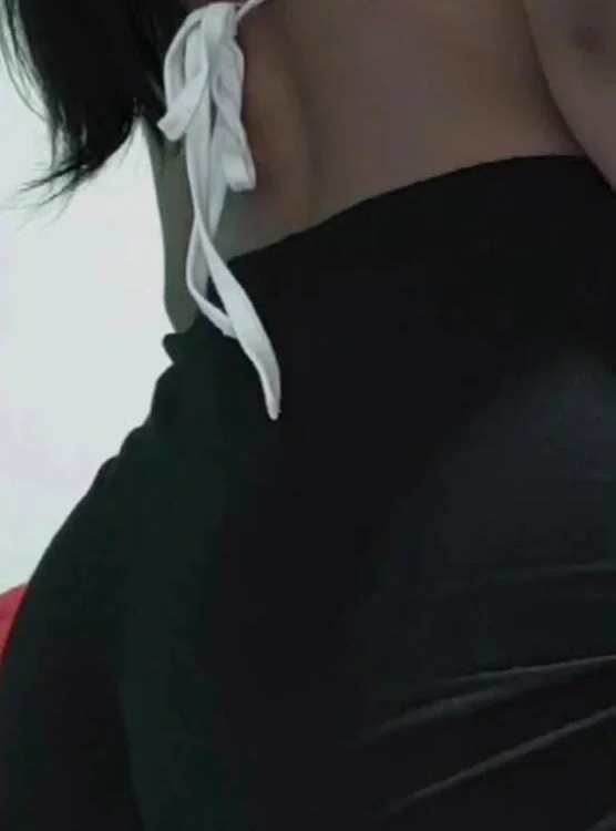 sara18noir's Offline XXX Chat