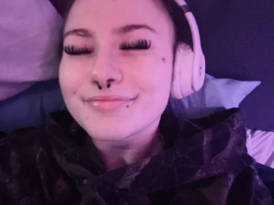 sluttysmiley profile