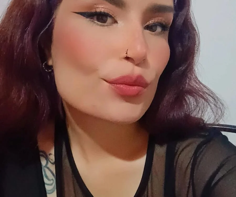 _CharlotteMiller_'s Offline XXX Chat