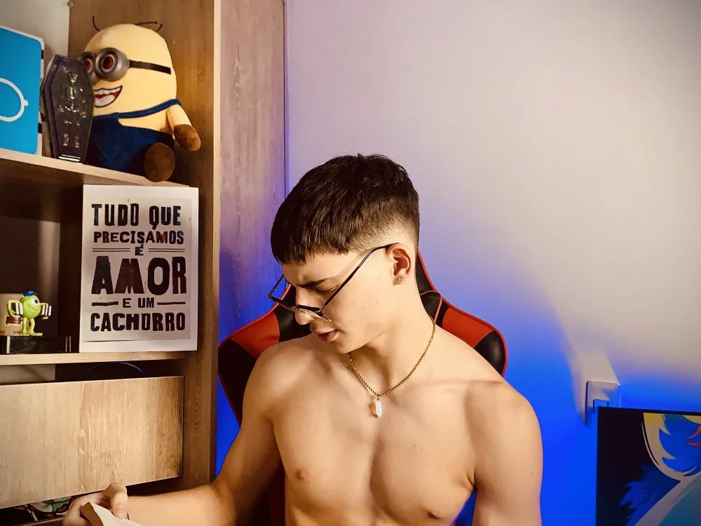 god_drake's Offline XXX Chat