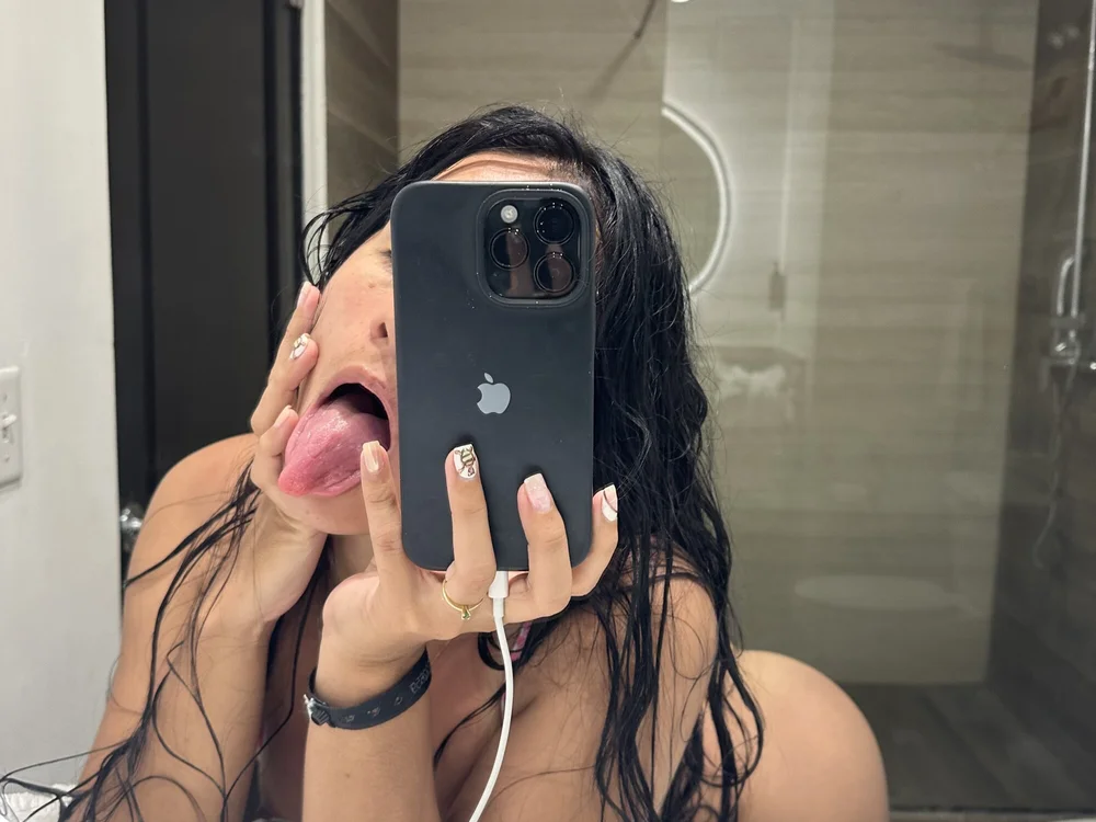 Luna_666 Offline Chatraum